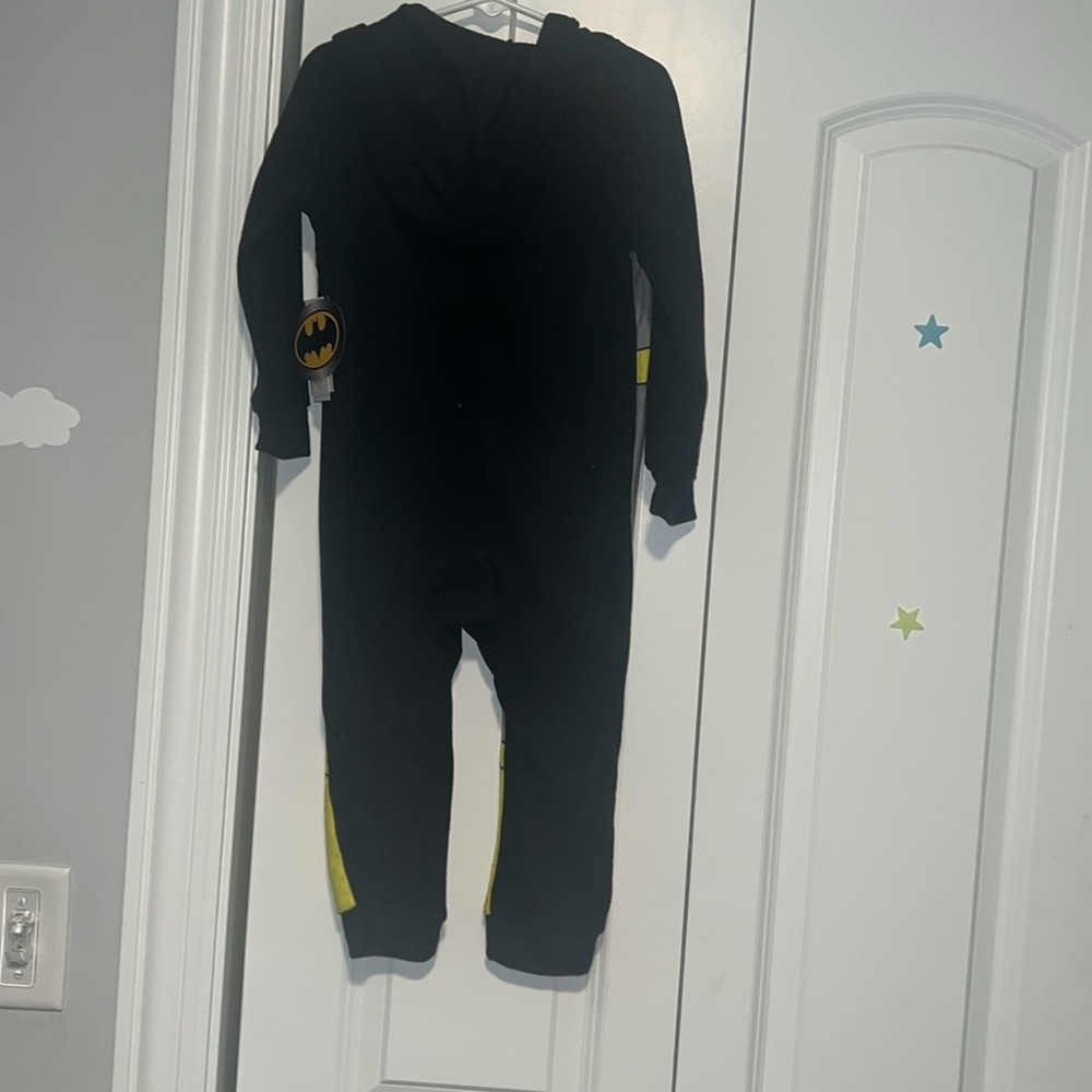 Batman PJs - Picture 3 of 5